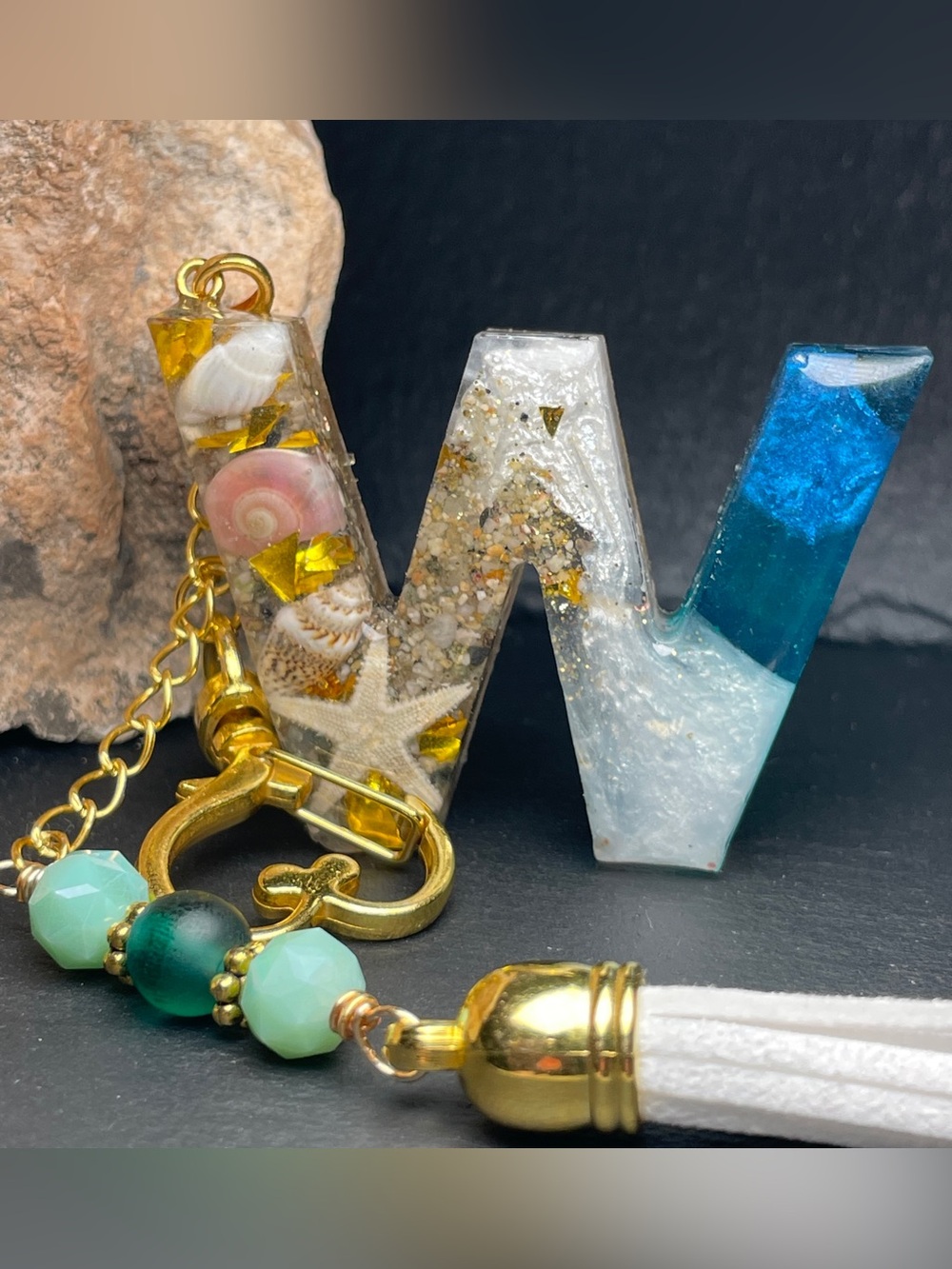 Genuine SOCAL Sand Custom Resin Initial ‘W’ Beach Themed Sea Side Keychain - Picture 8 of 10